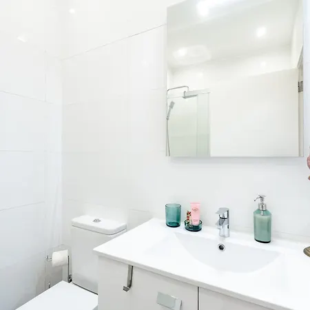 Viva Bright & Spacious Gaia Apartment