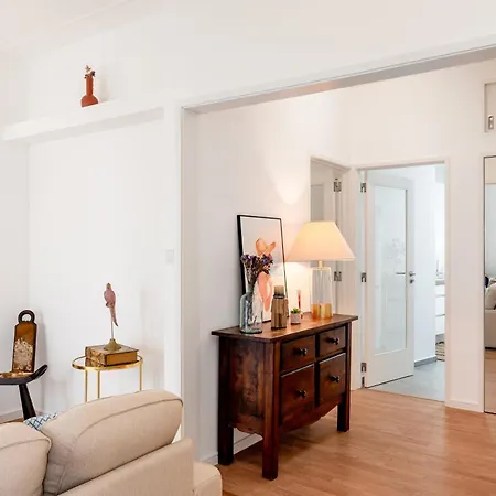 Viva Bright & Spacious Gaia